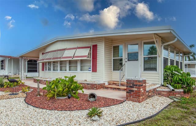 878 JOLANDA CIR photo