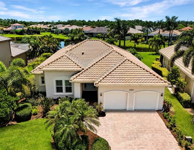 4821 ROYAL DORNOCH CIR photo