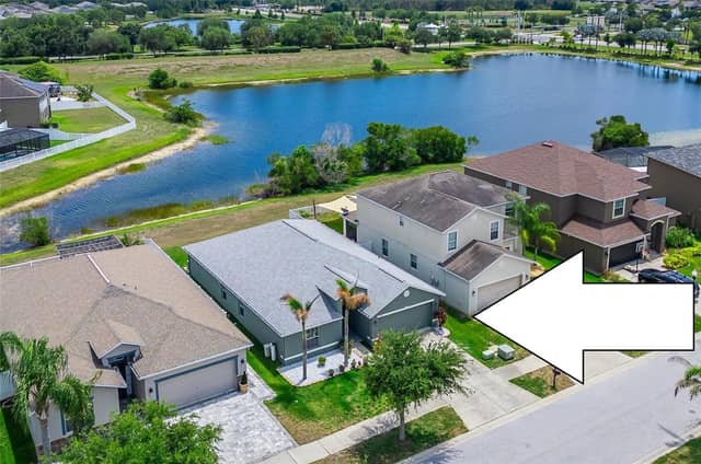 13128 ROYAL PINES AVE photo