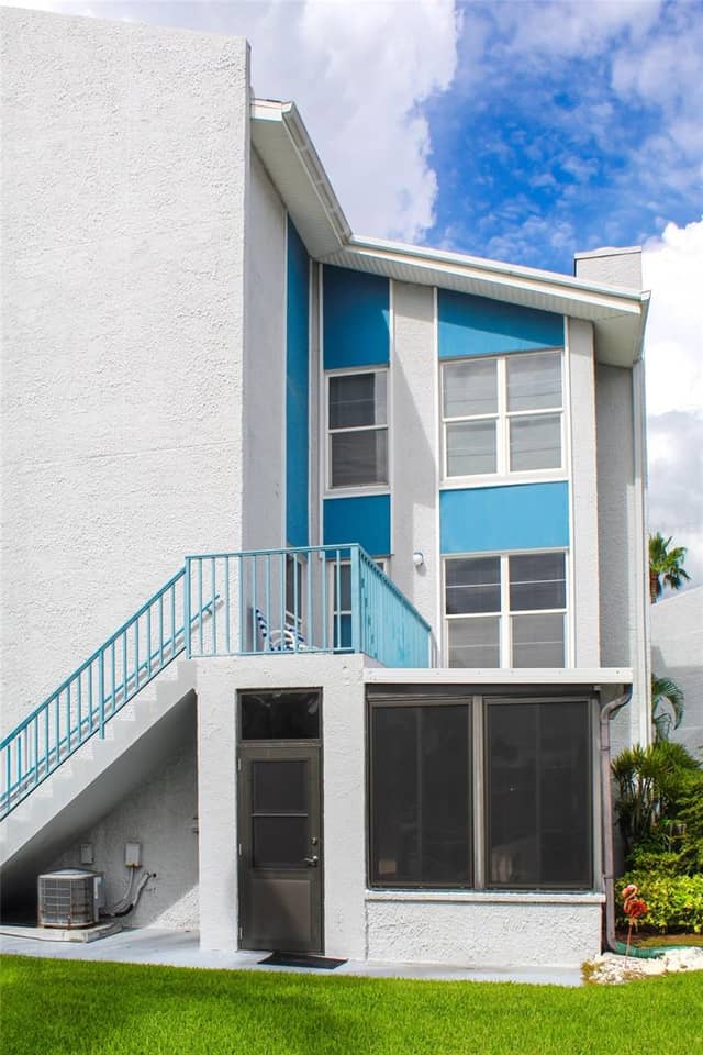 215 MEDALLION BLVD #G photo