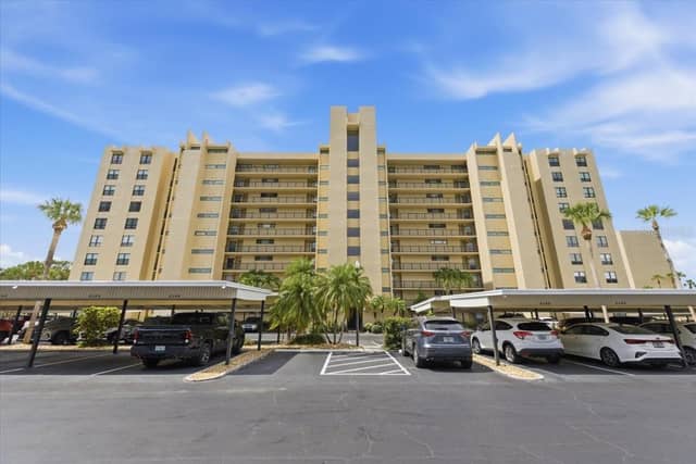 2621 COVE CAY DR #302 photo