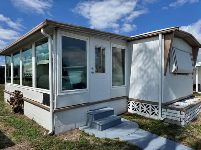 420 49TH ST E #20 photo
