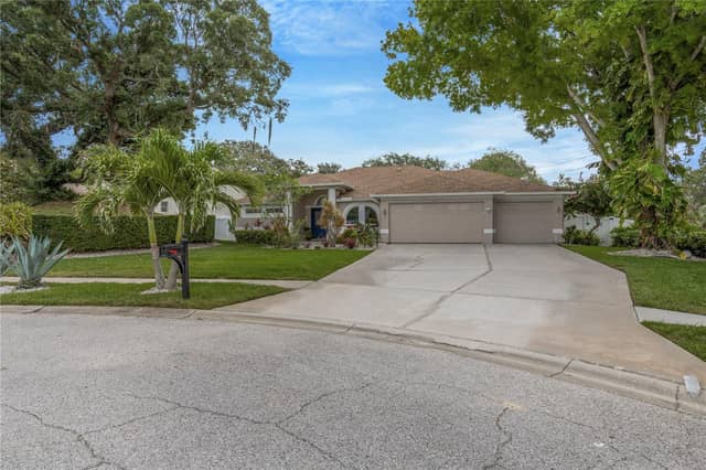 727 HIDDEN LAKE DR photo