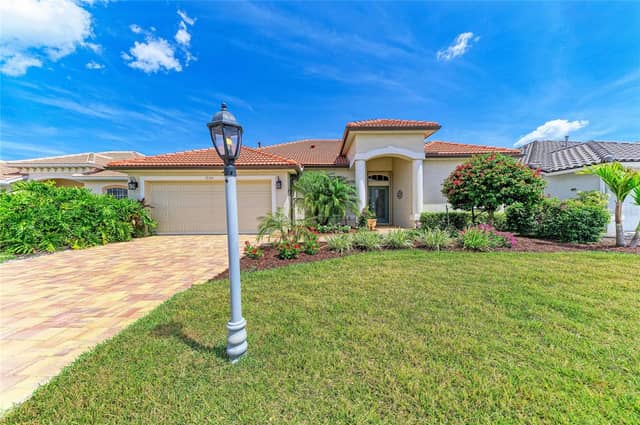 1920 COCONUT PALM CIR photo