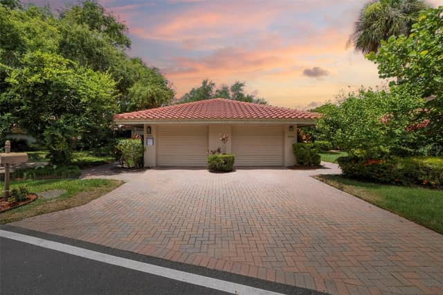 4820 KESTRAL PARK CIR #18 photo