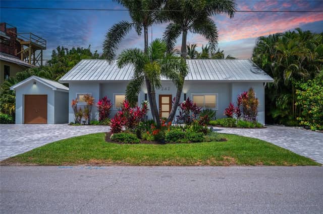 242 GLADIOLUS ST photo