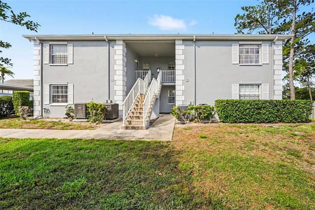 12049 HOOSIER CT #203 photo