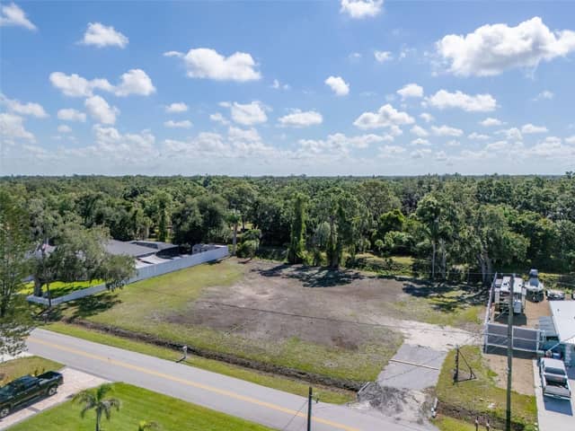 1941 E LEEWYNN DR photo