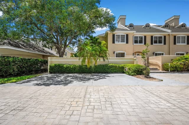 13770 MARSEILLES CT photo