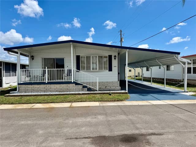 34548 VIOLET DR N photo