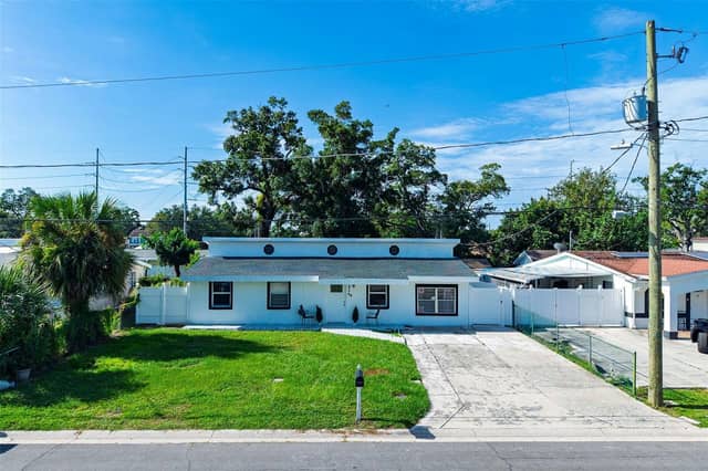 3906 SPENCE AVE photo