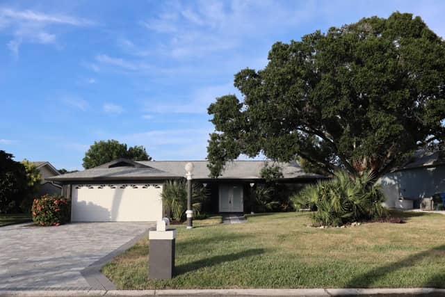 1019 SPINDLE PALM WAY photo