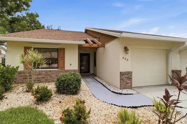 442 PENDLETON DR photo