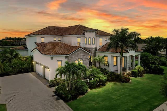 823 MANNS HARBOR DR photo