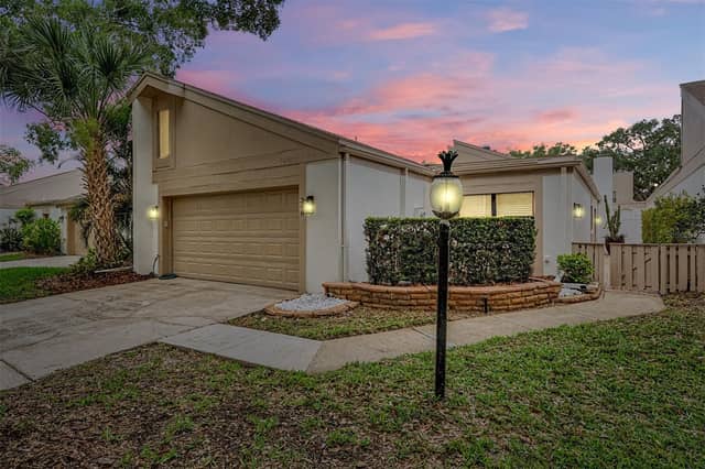 360 S WOODLANDS DR photo