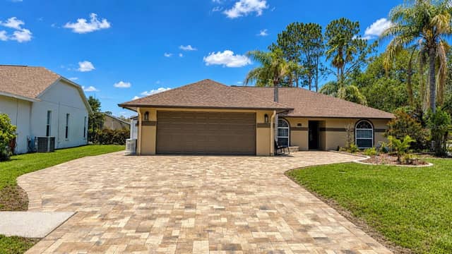 6441 SILVER OAKS DR photo