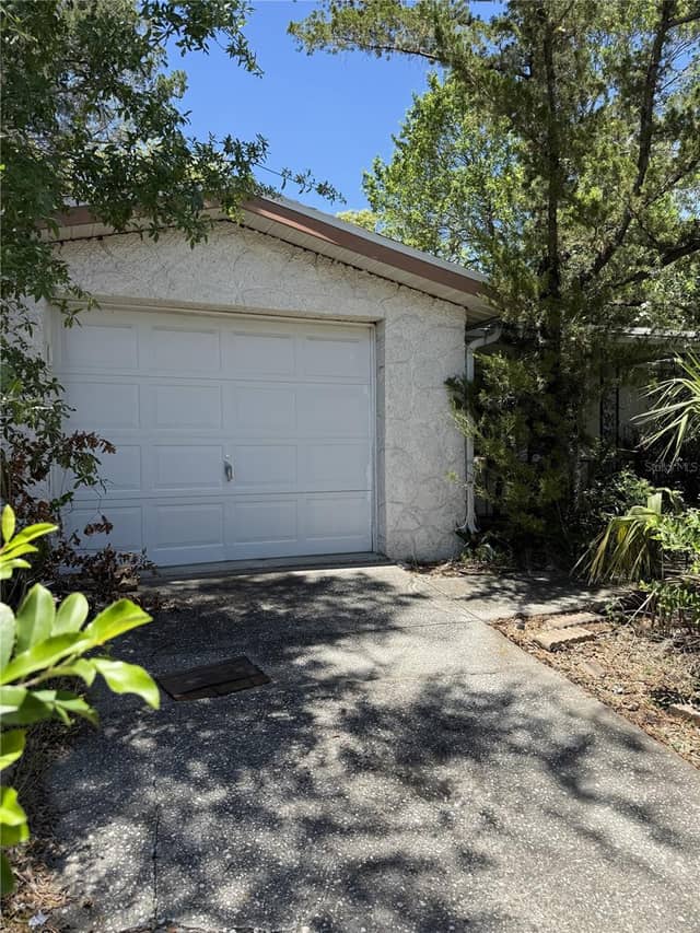 9401 GRAY FOX LN photo