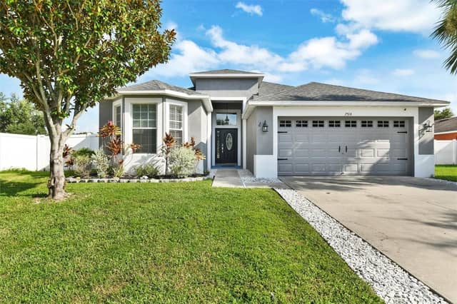 7514 FOREST MERE DR photo