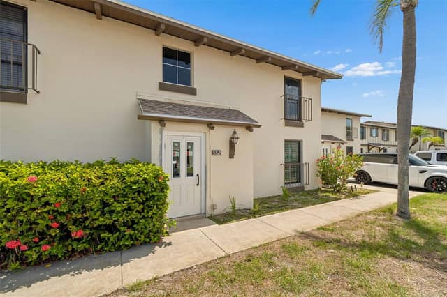 552 PLAZA SEVILLE CT #97 photo