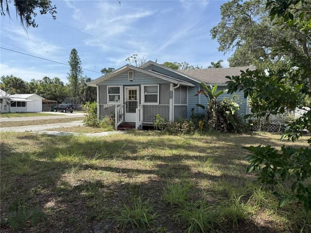 1810 9TH ST W photo