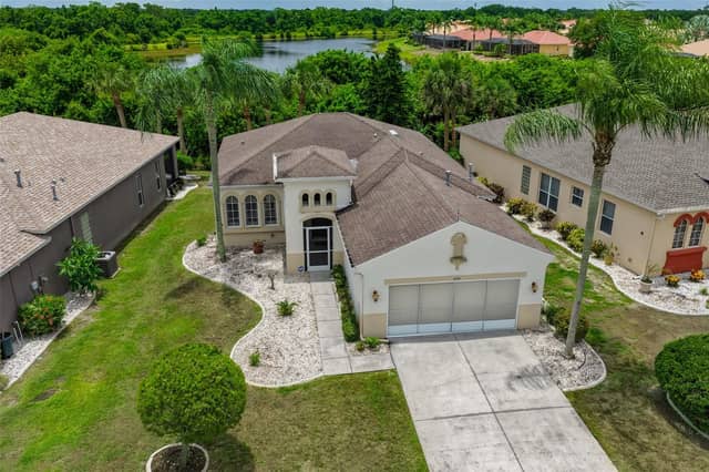 1050 REGAL MANOR WAY photo
