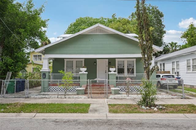 1305 E 17TH AVE photo