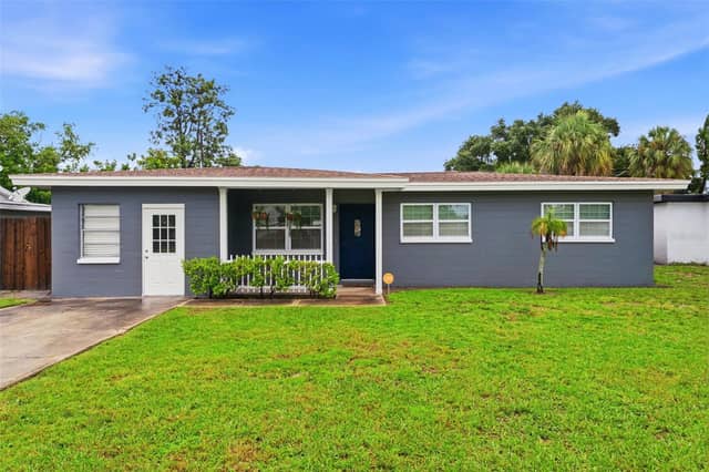 8685 MAGNOLIA DR photo