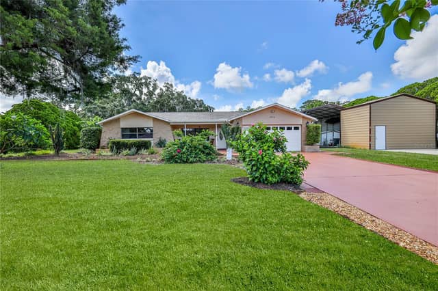 8270 SYCAMORE DR photo