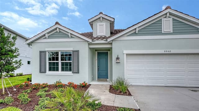 9940 CRYSTAL ISLES CIR photo