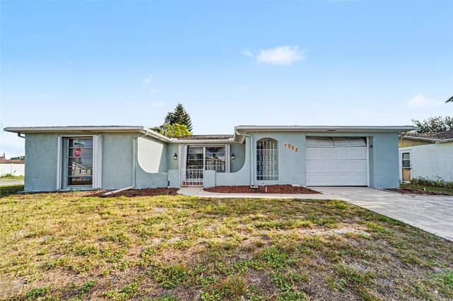 3207 SALISBURY DR photo