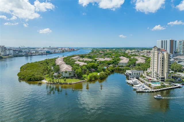 724 CORAL REEF DR photo