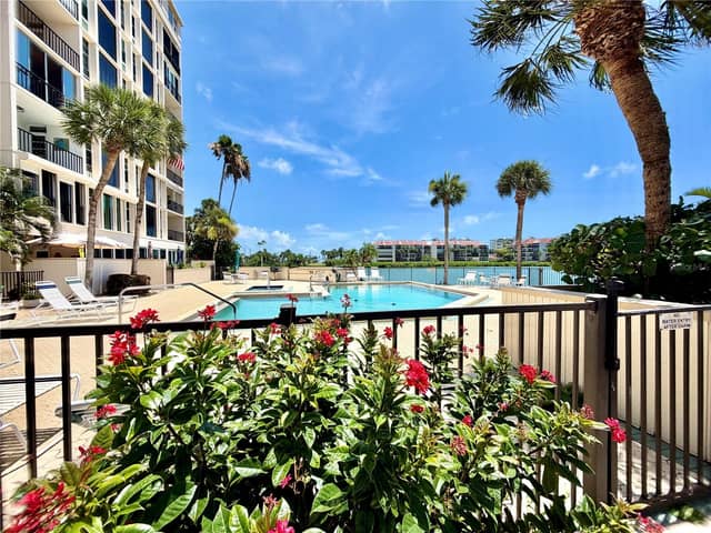 7400 SUN ISLAND DR S #111 photo