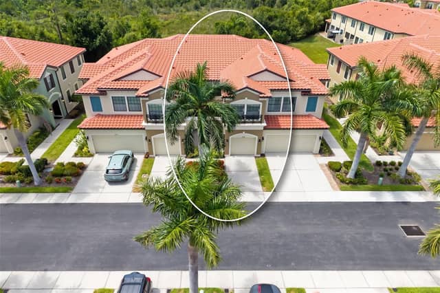 4968 OARSMAN CT photo
