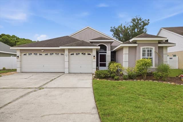 392 TAVERNIER CIR photo