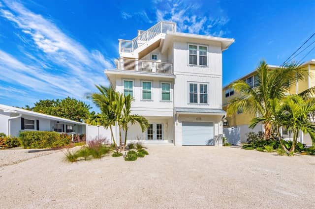 764 JACARANDA RD photo
