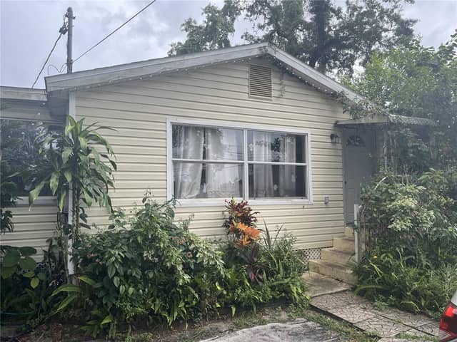 1127 AUBURN ST photo
