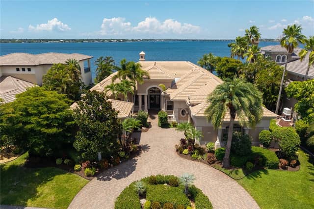 3803 HAWK ISLAND DR photo