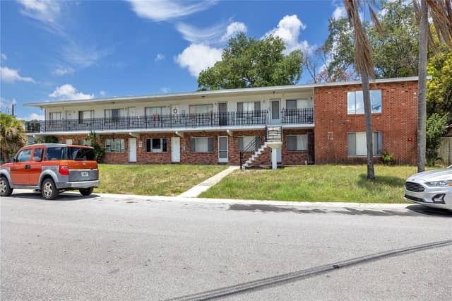 224 WAVERLY WAY #4 photo