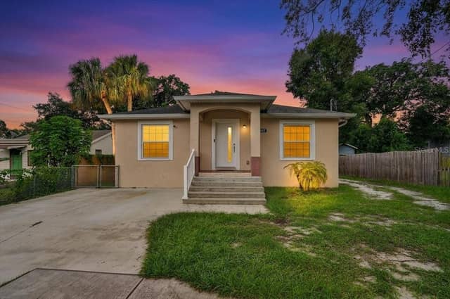 1607 E LINEBAUGH AVE photo