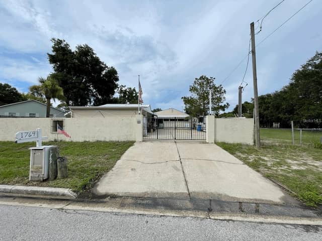 1769 OVERBROOK AVE photo
