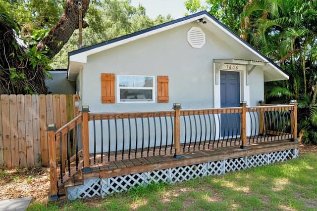 1606 E OSBORNE AVE photo