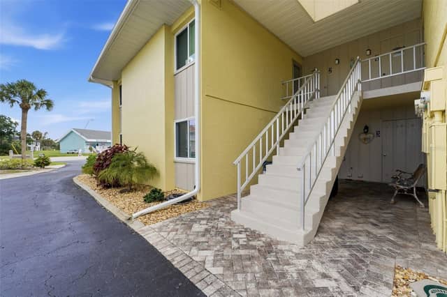 101 LOUELLA LN #2 photo