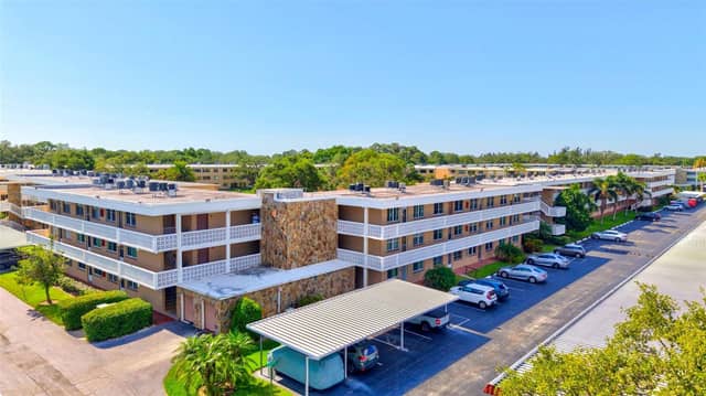 5095 BAY ST NE #310 photo