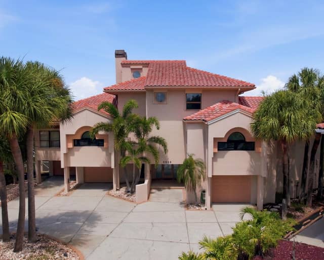 2869 SEABREEZE DR S photo