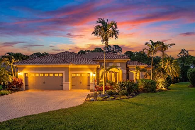 8276 LARKSPUR CIR photo