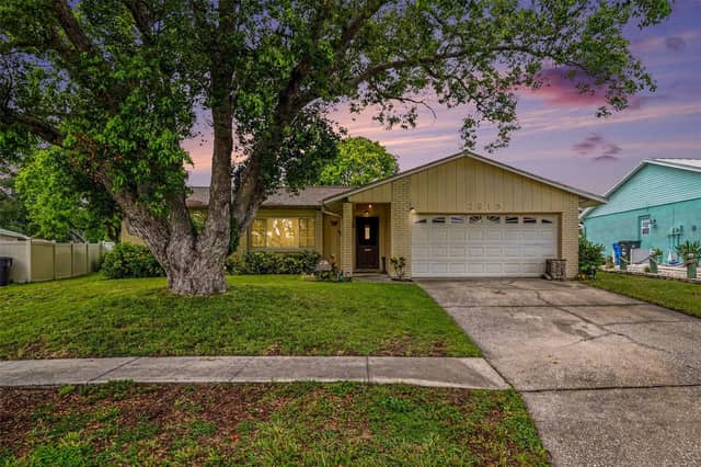 2815 LINDEN TREE ST photo