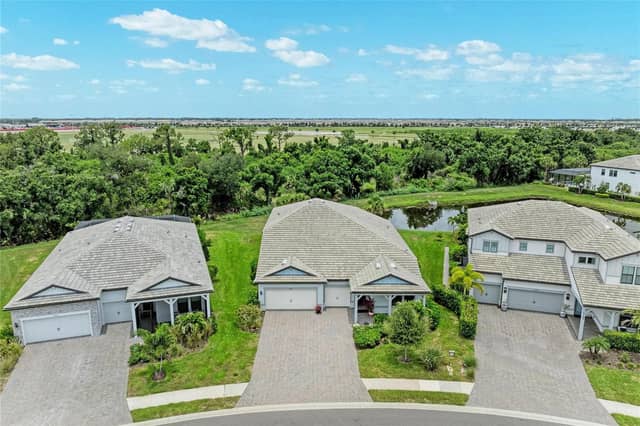 16341 HIDDEN OAK LOOP photo