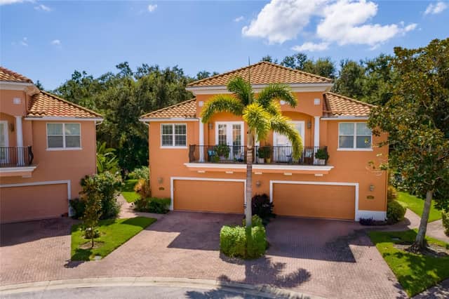 190 BANYAN BAY DR photo