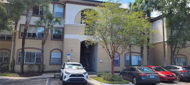 17104 CARRINGTON PARK DR #513 photo