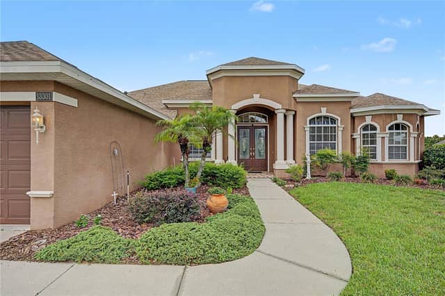 13301 THOROUGHBRED DR photo